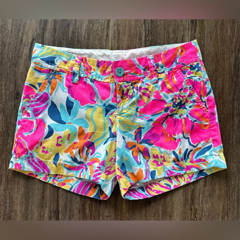 Lilly Pulitzer The Callahan Short in Sri Lanka. Size 0
